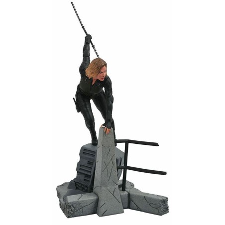 FIGURA BLACK WIDOW PVC DIORAMA DIAMOND SELECT
