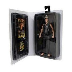 FIGURA COBRA KAI DIAMOND SELECT (JOHNNY LAWRENCE VHS FIG 18 CM COBRA KAI SDCC 2022 EXCLUSIVE)