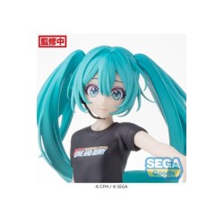 FIGURA HATSUNE MIKU X LOVE AND BERRY DRESS UP AND DANCE! HATSUNE MIKU BERRY COSTUME VER. 17 CM