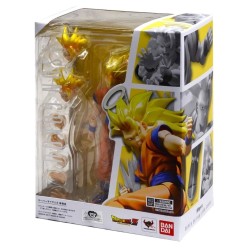 S.H. FIGUARTS DRAGON BALL SON GOKU SUPER SAIYAN 3