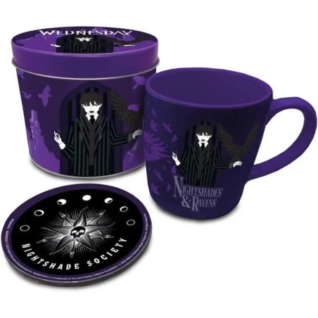 TAZA WEDNESDAY (MIÉRCOLES) SET DE REGALO TAZA + POSAVASOS Y CAJA METALICA